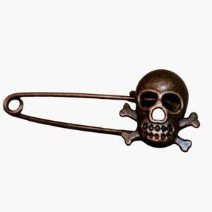 Skull Safety Pin Brooch Metal Punk Goth Style Jewelry Antique Bronze Halloween
